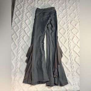 Grey free people movement xsmall flare leggings